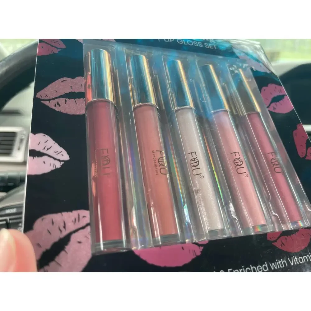 nwt BFY Cosmetics plumping lip gloss